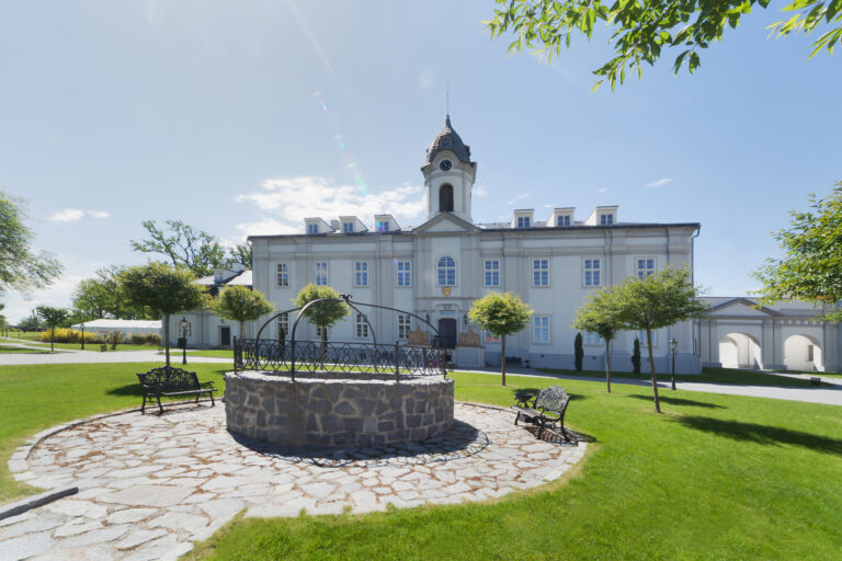 Hotel Panství Dlouhá Lhota