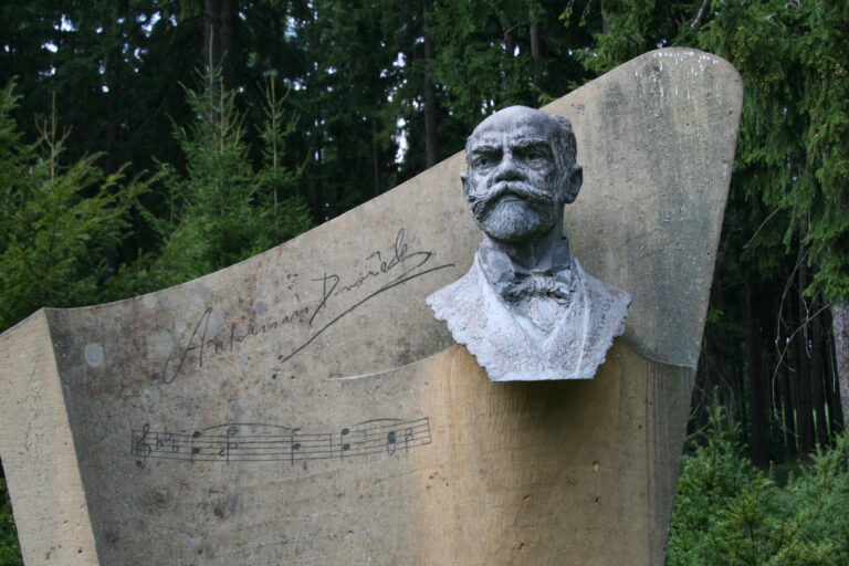 Památník Antonína Dvořáka