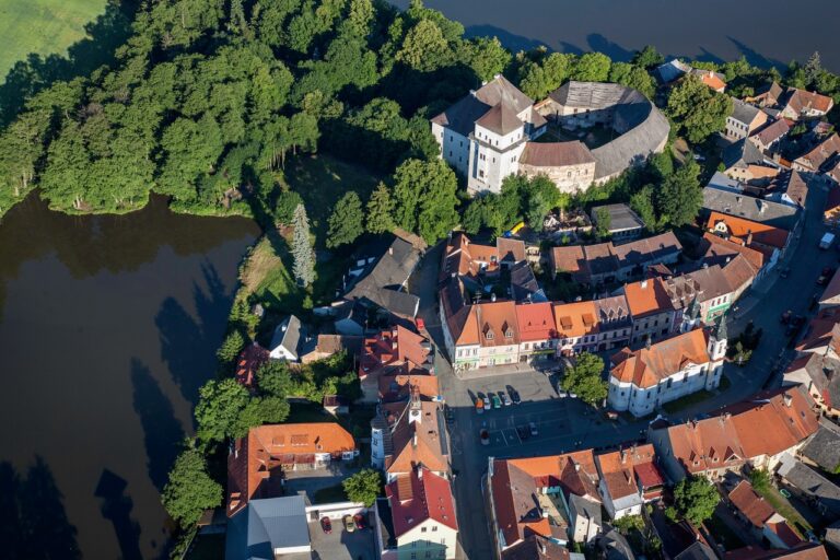 Rožmitálský zámek